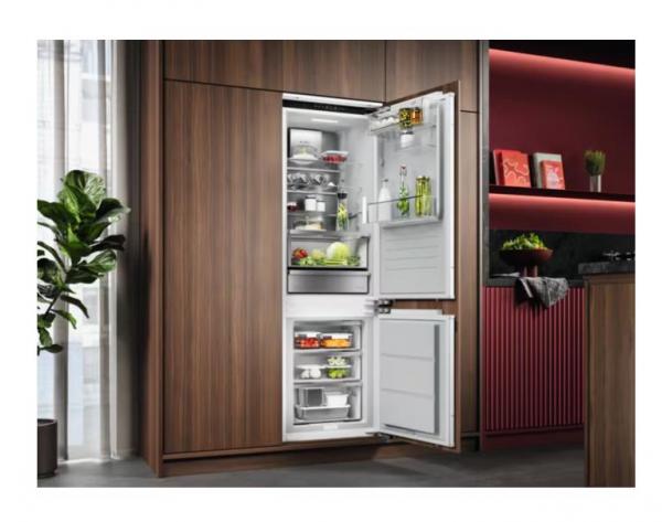 AEG TC9VS181BC + CASHBACK 3.000,- Kč