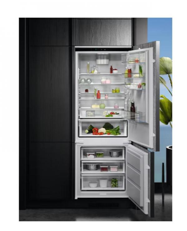 AEG PCB7000L + 5 LET ZÁRUKA + CASHBACK 4.000,- KČ