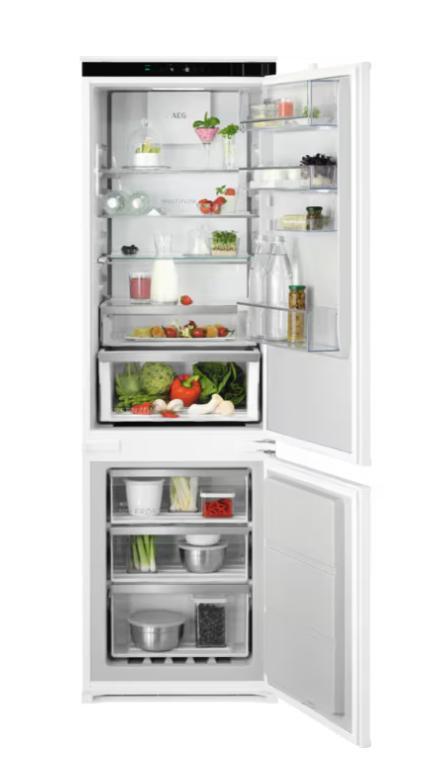 AEG PCB7000 + 5 LET ZÁRUKA + CASHBACK 3.000,- KČ