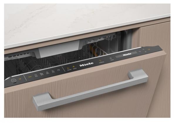 MIELE  G 7658 SCVi XXL AutoDos Obsidian černá