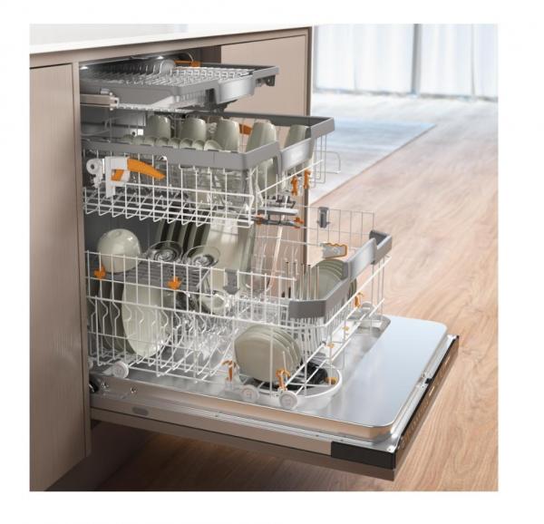 MIELE G 7783 SCVi AutoDos K2O FF Obsidian černá