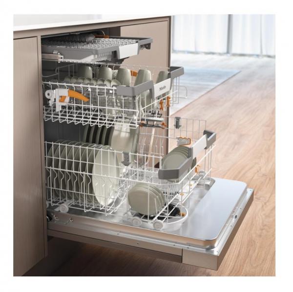 MIELE G 7040 SCi AutoDos Nerez CleanSteel