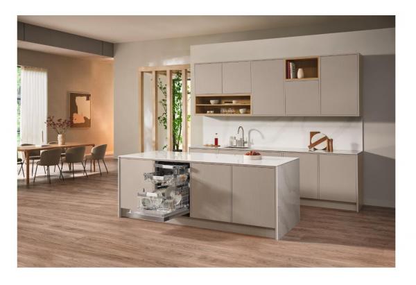 MIELE G 7040 SCi AutoDos Nerez CleanSteel